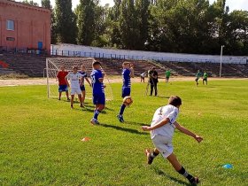Две горловские команды вышли в финал турнира по дворовому футболу на кубок Дениса Пушилина