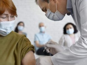 Вакцинация от COVID-19 станет обязательной в ДНР для некоторых категорий жителей