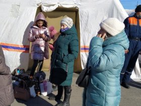 Жителей Донбасса готовы принять 43 региона России, свыше 60 тысяч женщин и детей уже эвакуировались