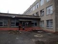 Во время обстрела школы № 50 в Горловке, в восьми соседних домах вылетело 229 окон (фото)