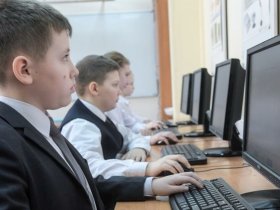 Правительство России выделит средства для оснащения школ в ДНР и ЛНР