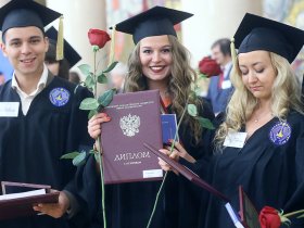 В России рекомендовали вузам организовать выдачу двойных дипломов студентам из ДНР и ЛНР