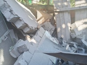 В результате обстрела Горловки разрушено десятки жилых домов, здание поселковой администрации и отделение 