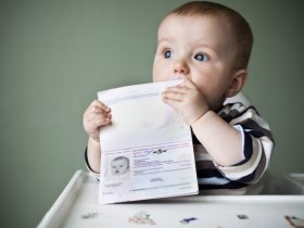Госдума приняла закон о праве регистрации места рождения ребенка по месту жительства родителей