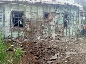 В результате вечернего обстрела Никитовского района Горловки повреждены жилые дома и линия электропередач