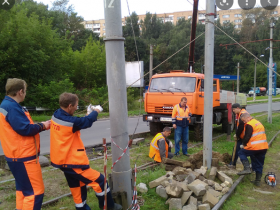 Во время обстрела, в Донецке ранены два работника, проводивших ремонт контактной сети электротранспорта