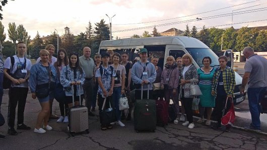Школьники из Горловки отправились на отдых в Чеченскую Республику