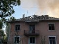 В результате обстрелов горловских посёлков Гольмовский и Пантелеймоновка имеются прямые попадания в жилые дома