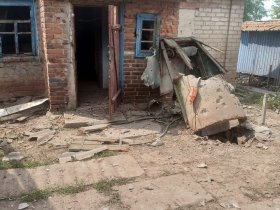 В результате обстрела поселка Широкая Балка в Горловке разрушено 5 жилых домов
