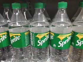 С 1 августа напитки Sprite больше не будут продавать в зеленых бутылках