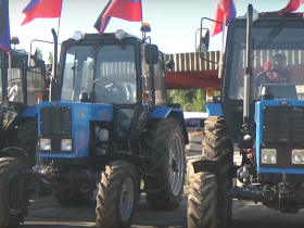 Кузбасс до конца года поставит в Горловку 181 единицу коммунальной техники  (видео)