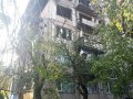 В Горловке масштабные разрушения, из-за прямых попаданий снарядов в многоэтажки в поселке Гольмовский (фото)