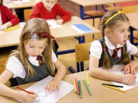 В школах Запорожской и Херсонских областей, подконтрольных РФ, продолжат изучать классический украинский язык