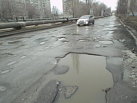 Минстрой объяснил причины плачевного состояния дорог в ДНР