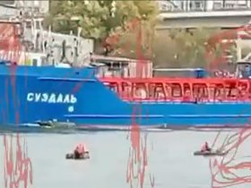 В Ростове-на-Дону танкер на полном ходу протаранил рыбацкую лодку (видео)