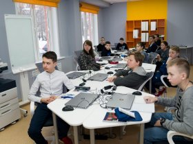 В ДНР создадут центр поддержки талантливых детей и молодежи — Колударова