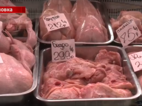 Сколько сегодня стоят основные продукты питания на рынках Горловки (видео)