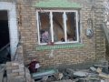 В Никитовском районе Горловки зафиксировано прямое попадание снаряда в жилой дом (фото)