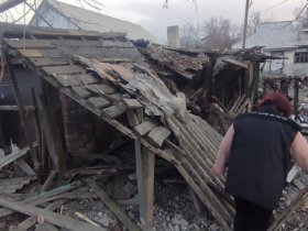 В результате обстрела Горловки повреждены жилые дома, обесточен поселок Ртутный (фото)