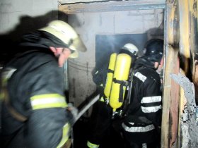За двое суток на пожарах в Горловке погиб один человек, еще двое пострадали