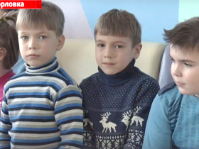 В Детский социальный центр Горловки привезли новое оборудование и одежду для воспитанников (видео)