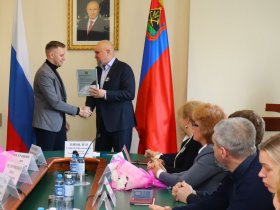 В Кузбассе наградили медработников, которые работали в Горловке и в мобилизационных пунктах