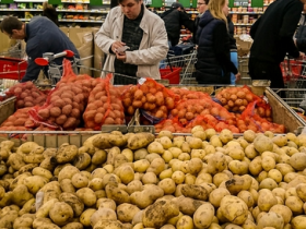 В Горловке снизились цены на картофель и сахар