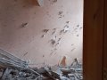В результате обстрела Горловки повреждена поликлиника, детский сад и жилые дома (фото)