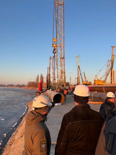 ФОТОФАКТ: строительство водовода из реки Дон в Донбасс продолжается, несмотря на морозы