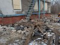 Опубликованы новые фото, разрушенного обстрелами, общежития в Горловке (фото)