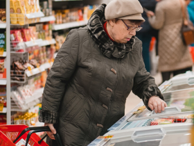 Сколько тратят россияне в супермаркетах в зависимости от возраста покупателя - статистика