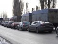 Очередь из автомобилей в Успенке на админгранице ДНР и Ростовской области растянулась на 1,5 километра (фото)