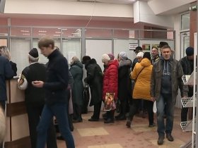 Власти ДНР рассказали как будут бороться с огромными очередями на получение паспортов РФ и услуг МФЦ