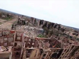 Как после ожесточенных боев выглядит сегодня центр Бахмута (Артемовска) с высоты птичьего полета (видео)