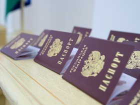В МФЦ ДНР и Миграционных службах ДНР продолжают выдавать российские паспорта без отметки о браке и детях