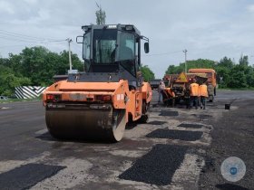 В ДНР приступили к восстановлению дорог ведущих до границы с Ростовской областью (фото)