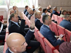 В Горловке проведена первая сессия городского совета I созыва ДНР (фото)