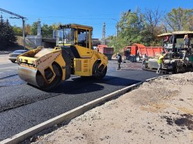 В Горловке продолжается восстановление дорожного покрытия (фото)