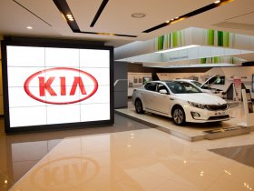 Корейские компании Kia и Hyundai окончательно уйдут из России, передав бизнес китайским автопроизводителям