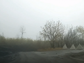Взорванный мост на трассе Горловка-Ясиноватая заменила насыпная дорога (видео)