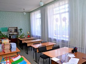 Москва поставила пищеблоки, спортинвентарь и мебель для 149 школ Донецка