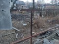 ВСУ обстреляли поселок Победы в Горловке, повреждены жилые дома и автомобили (фото)