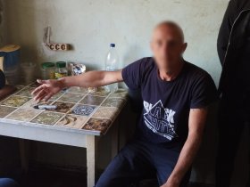 Полиция Горловки задержала мужчину, который угрожал убийством своему приятелю