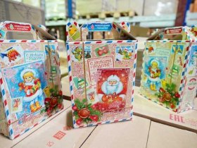 Жители Кузбасса отправили более 15 тысяч новогодних подарков для детей Горловки