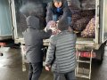 Для борьбы с высокими ценами на овощи, в Донецке организовывают "ярмарки с колес" (фото)