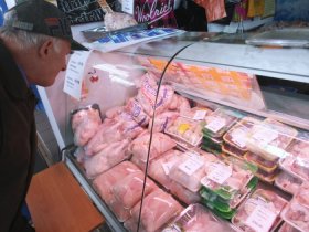 В Горловке снизились цены на курятину