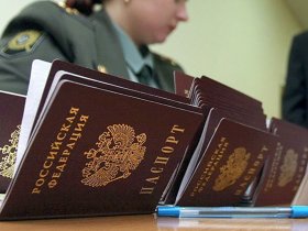 В Госдуме предложили поднять до 50 лет возраст призыва для получивших российский паспорт