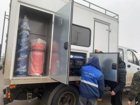 В Горловку доставлены автомобильные ремонтные мастерские ПАРМ из Кузбасса (фото)