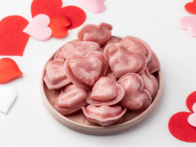 В супермаркетах России начали продавать пельмени в форме сердечек ко Дню всех влюбленных (фото)