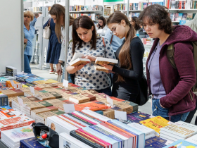 В России изымают из продажи свыше 250 книг из-за пропаганды ЛГБТ, среди авторов Достоевский, Кинг, Пруст, Цвейг